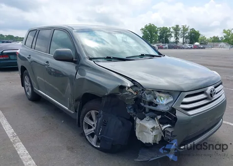 2013 Toyota Highlander Base V6 z USA, uszkodzony, nr VIN 5TDBK3EH2DS178420